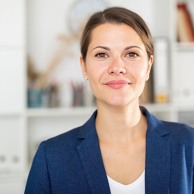 strahlende Businessfrau